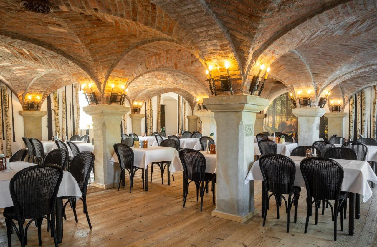 Landhotel Altes Zollhaus Хермсдорф Экстерьер фото